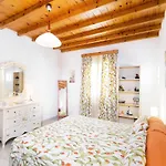 Sunset Breeze Villa And Apartments